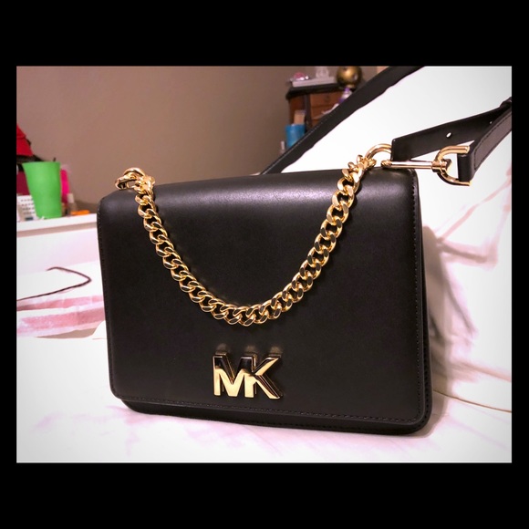 Michael Michael Kors Bag | Gold Chain | MK Twist - Picture 4 of 11